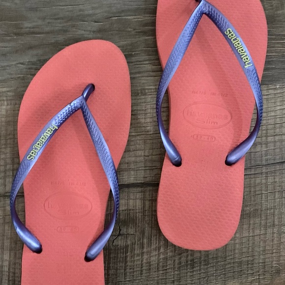 HAVAIANAS SLIMS Logo Pop-Up Flip Flops - Salmon w/Purple Thong Straps - Picture 3 of 8